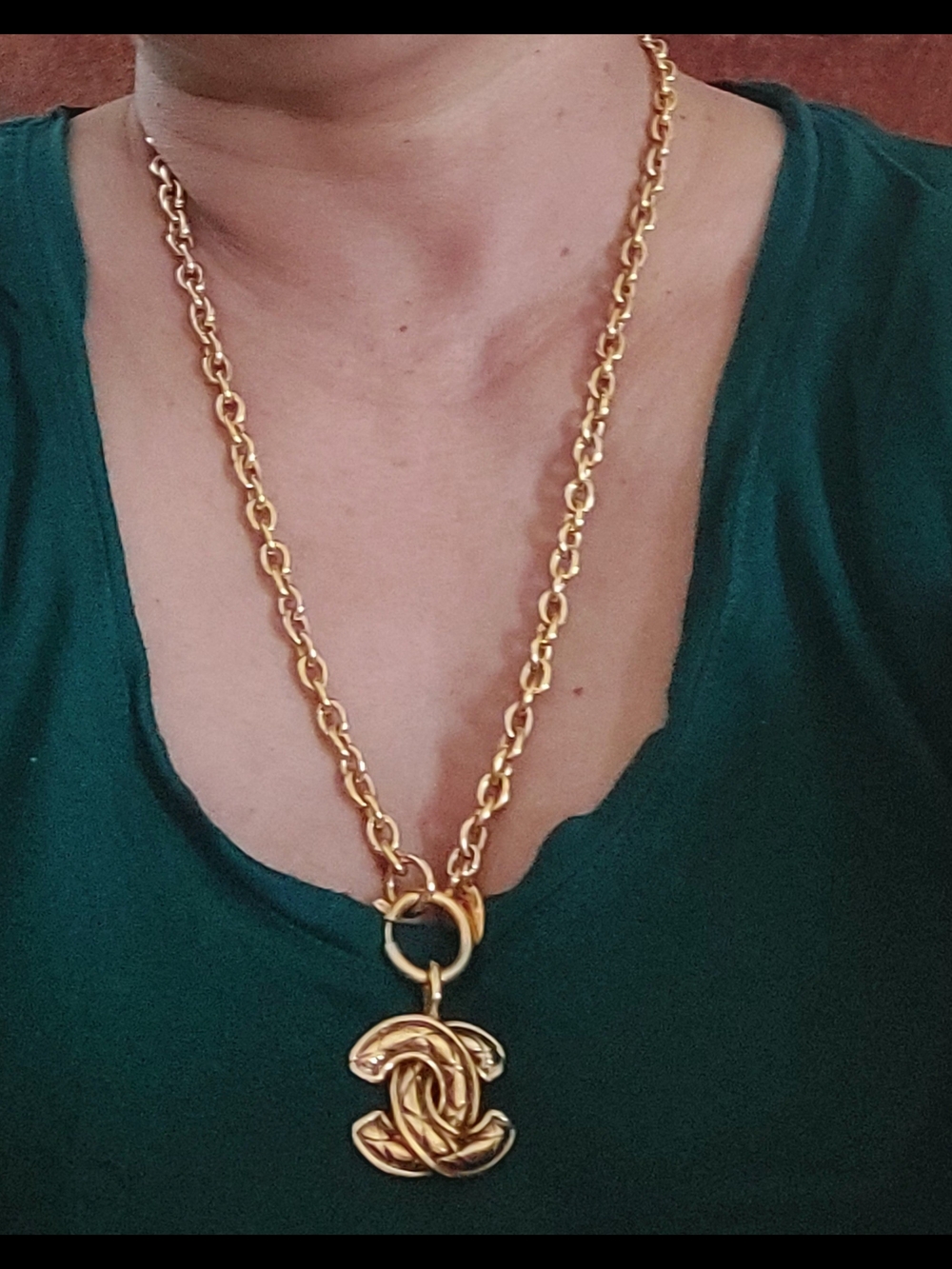 Authentic Chanel Necklace w Interlocking Logo w Box - Picture 11 of 11